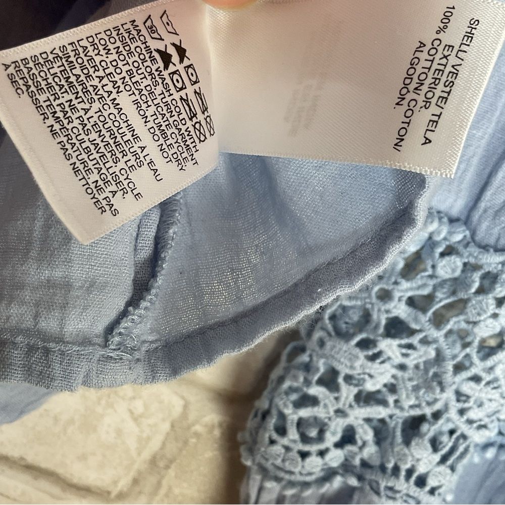 Lucky Brand Light Blue Crochet Trim Blouse Size L - Picture 15 of 16